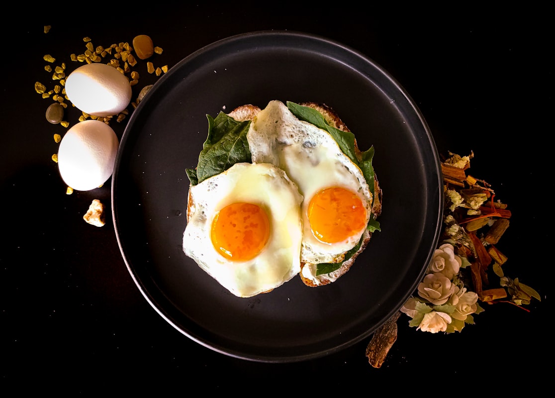 Man enjoying a healthy breakfast